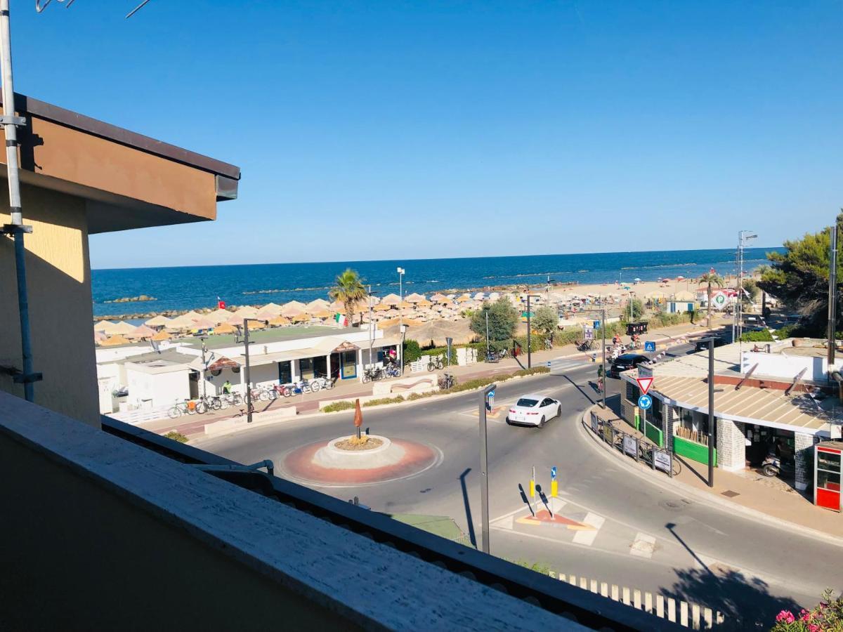 Sunrise Beach House - Sea View Apartment Montesilvano Ngoại thất bức ảnh
